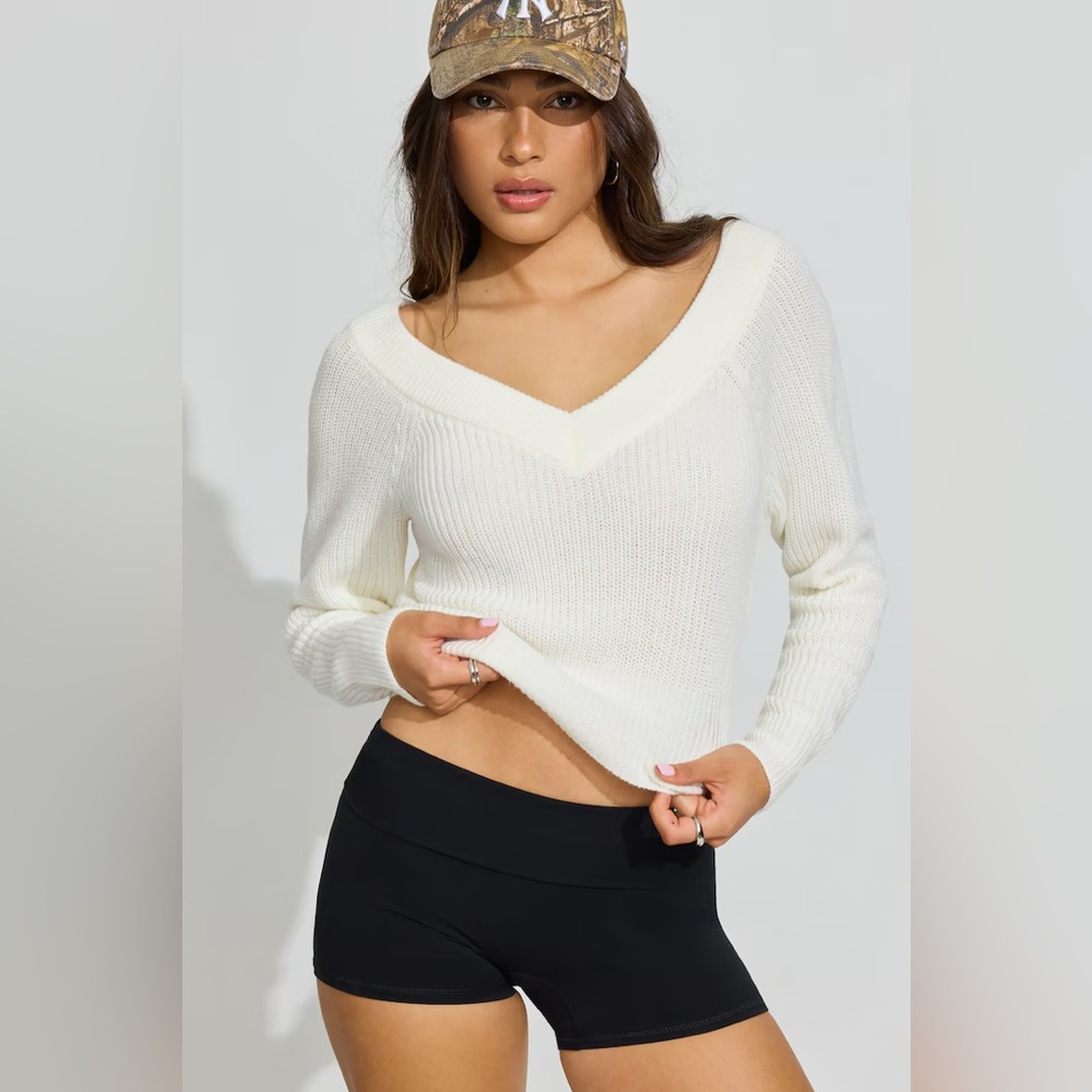 Garage‎ Rylie Supersoft V-Neck Top